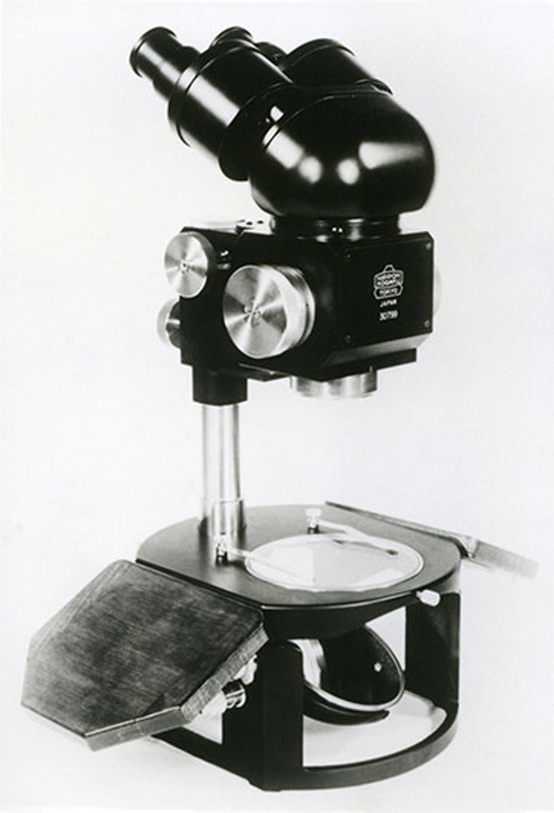 Model SM stereoscopic microscope